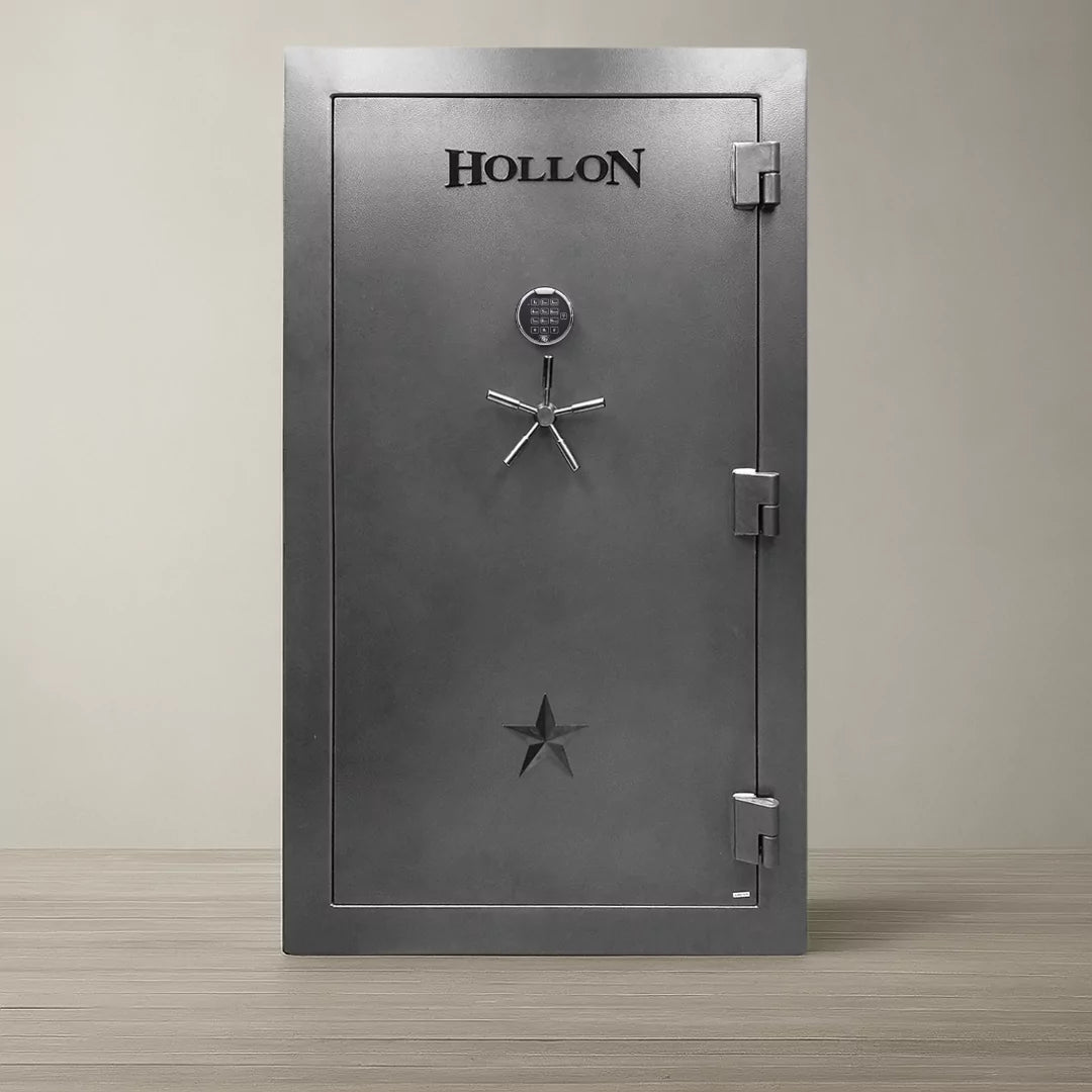Hollon RG-42E Republic Gun Safe with the door closed on display